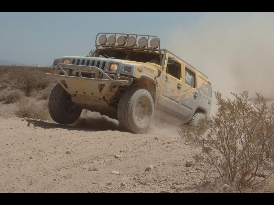  Hummer H2 Racing 2007 года  (фото 2 из 11)